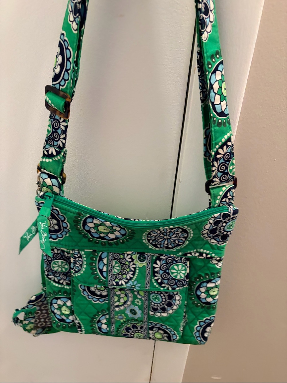 Vera Bradley Hipster Crossbody Bag Cupcakes Green Retired 2009 Quilted Purse